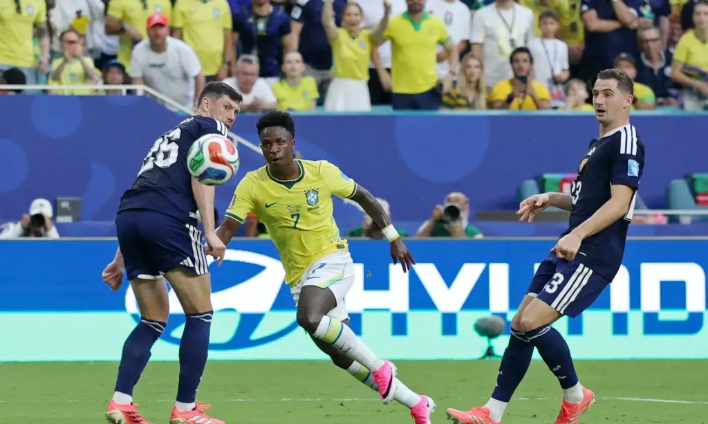 Brasil x Japão abre mata-mata da Copa do Mundo nesta segunda